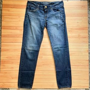 American Eagle Outfitters Jegging Super Stretch Jeans | Size 10 |  32” Waist
